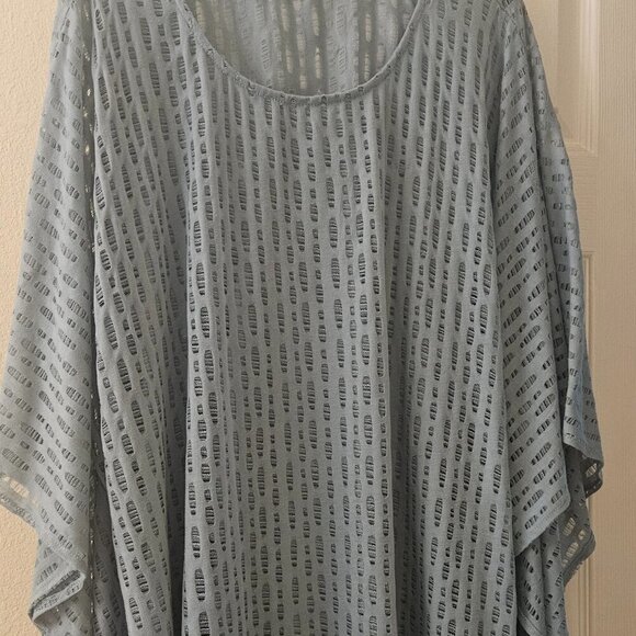 Areve by anthropologie Boho Earthy  green Assymetrical cutouts L poncho wrap top - Picture 2 of 11